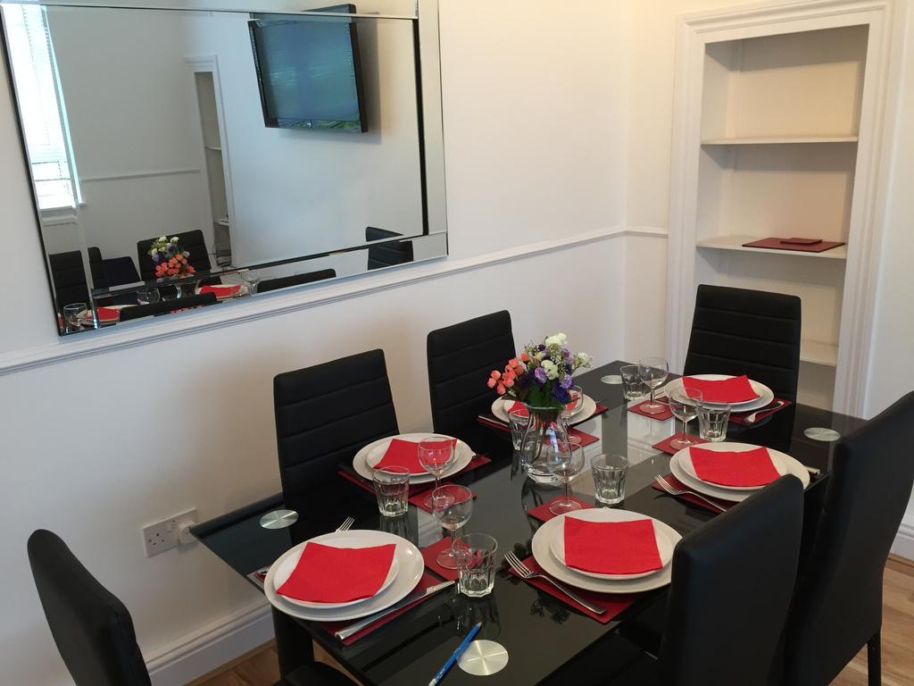 Central London 2 Bedroom Apartment Room photo